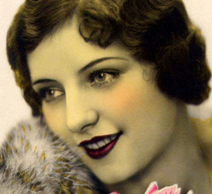 Photo: www.beautylish.com.